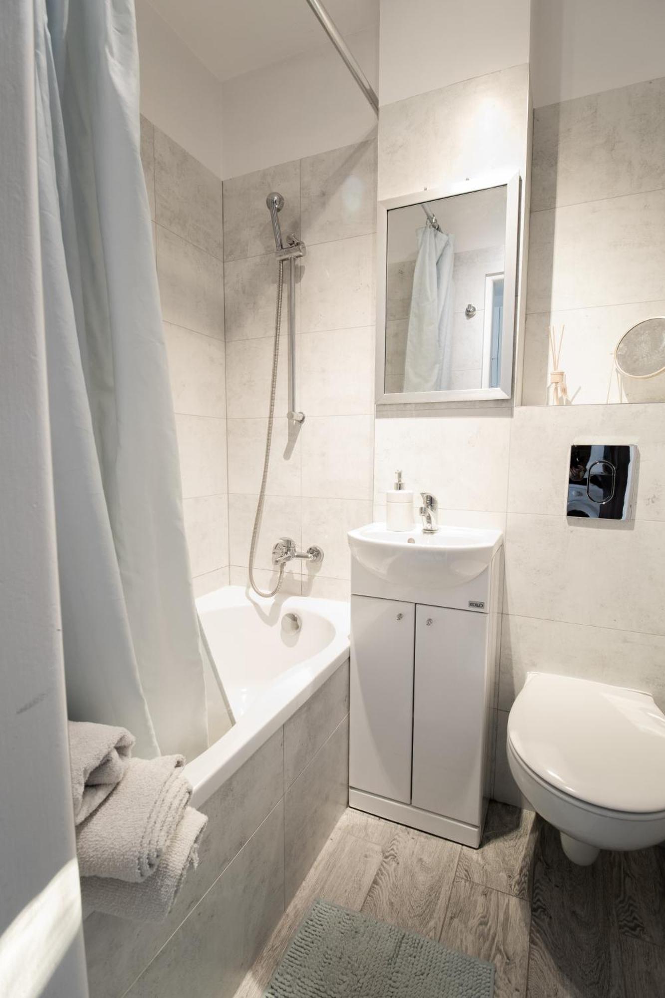 ורשה Piotrapartments - Bruna Green City Apartment מראה חיצוני תמונה